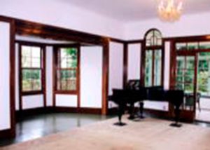 みんなで唄おううたごえひろば