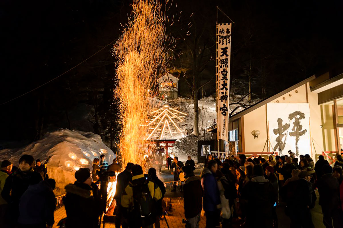沢田ろうそくまつり